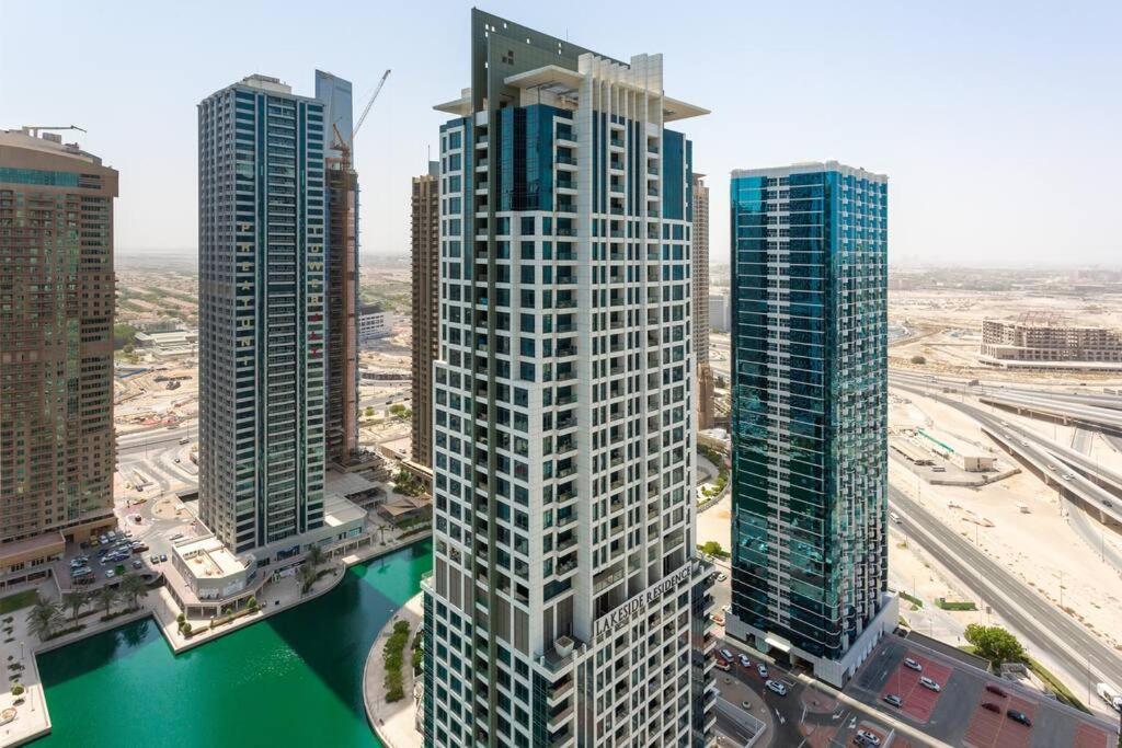 Lake View Jlt - Lovely Apartment In Dubai Buitenkant foto